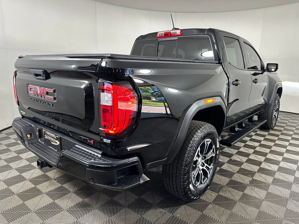Used 2025 GMC Canyon AT4 AWD/4WD image 5