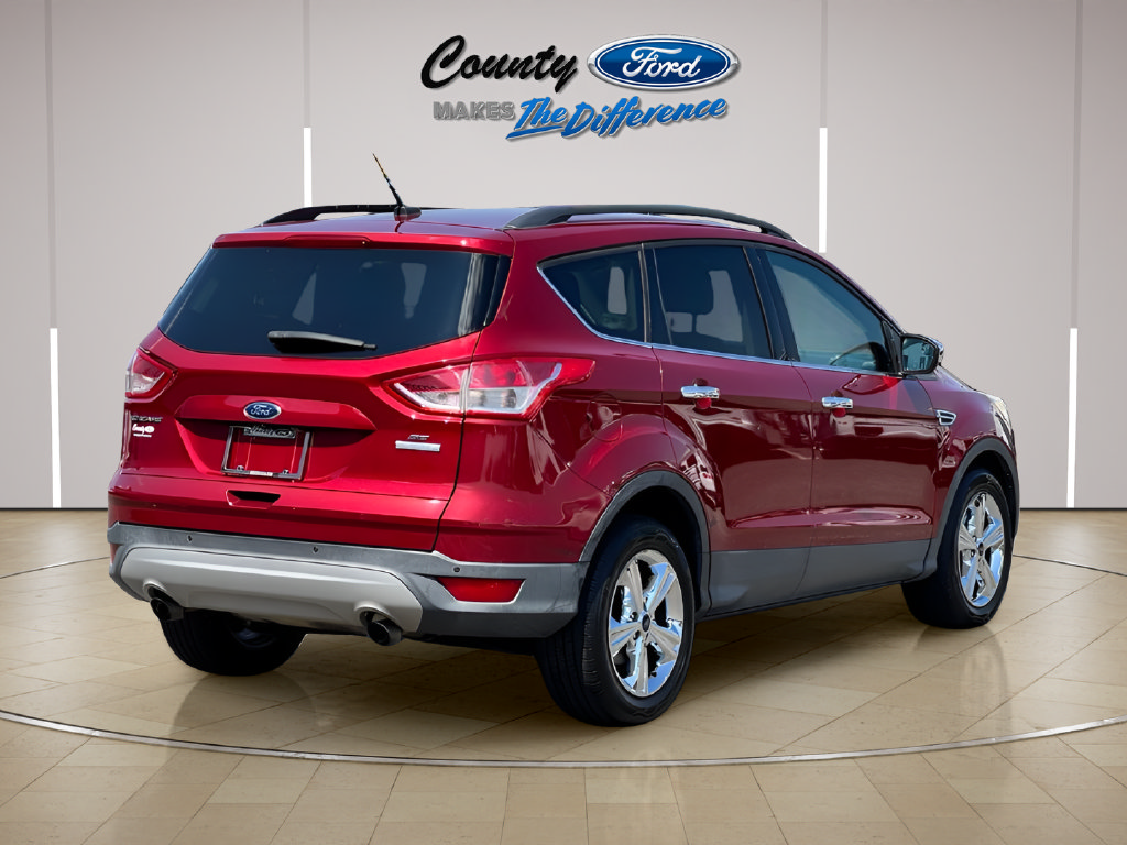 Used 2016 Ford Escape SE w/ SE Leather Comfort Package FWD image 8