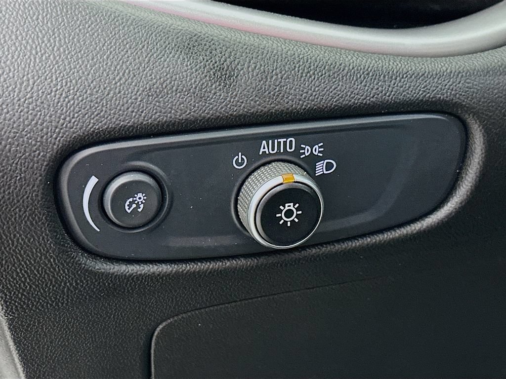 Used 2024 Chevrolet Malibu LT FWD image 16