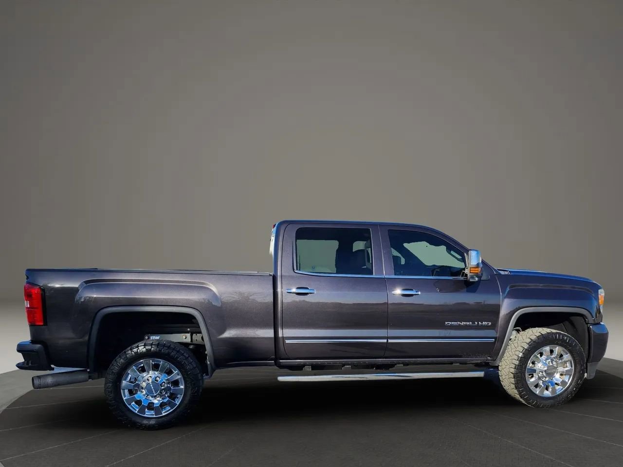 Used 2016 GMC Sierra 2500 Denali w/ Duramax Plus Package image 8