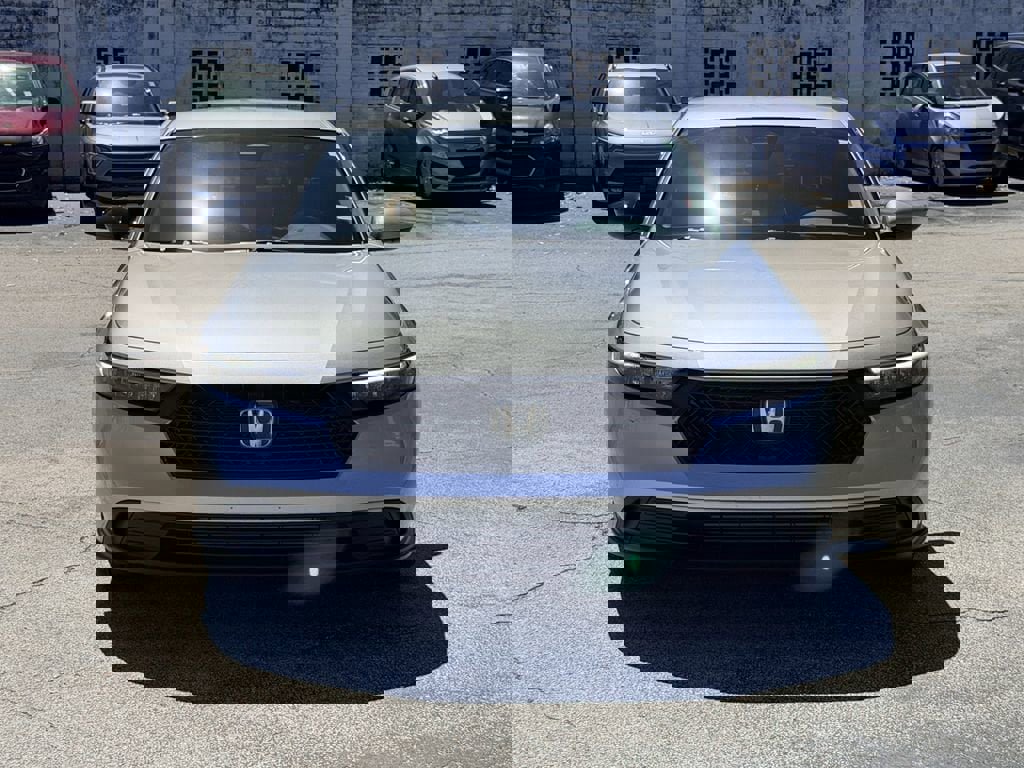 Used 2025 Honda Accord LX image 3