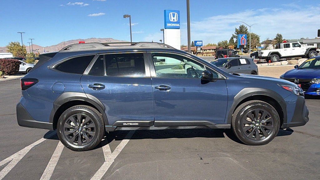 Used 2024 Subaru Outback Onyx Edition XT AWD/4WD image 2