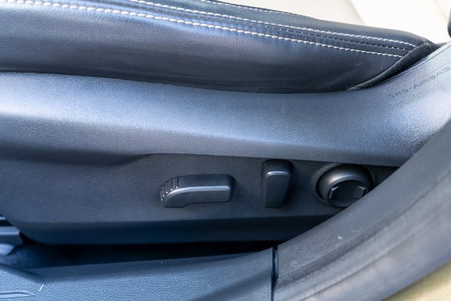 Used 2020 Subaru Outback Limited image 23