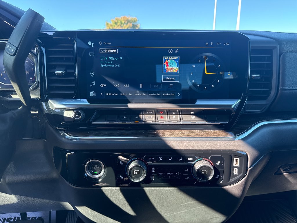Used 2024 Chevrolet Silverado 1500 LT AWD/4WD image 31