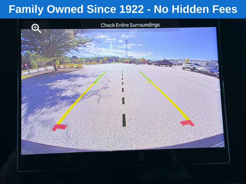 Used 2025 Jeep Grand Cherokee Laredo AWD/4WD image 29
