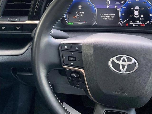 Used 2025 Toyota Crown AWD/4WD image 19