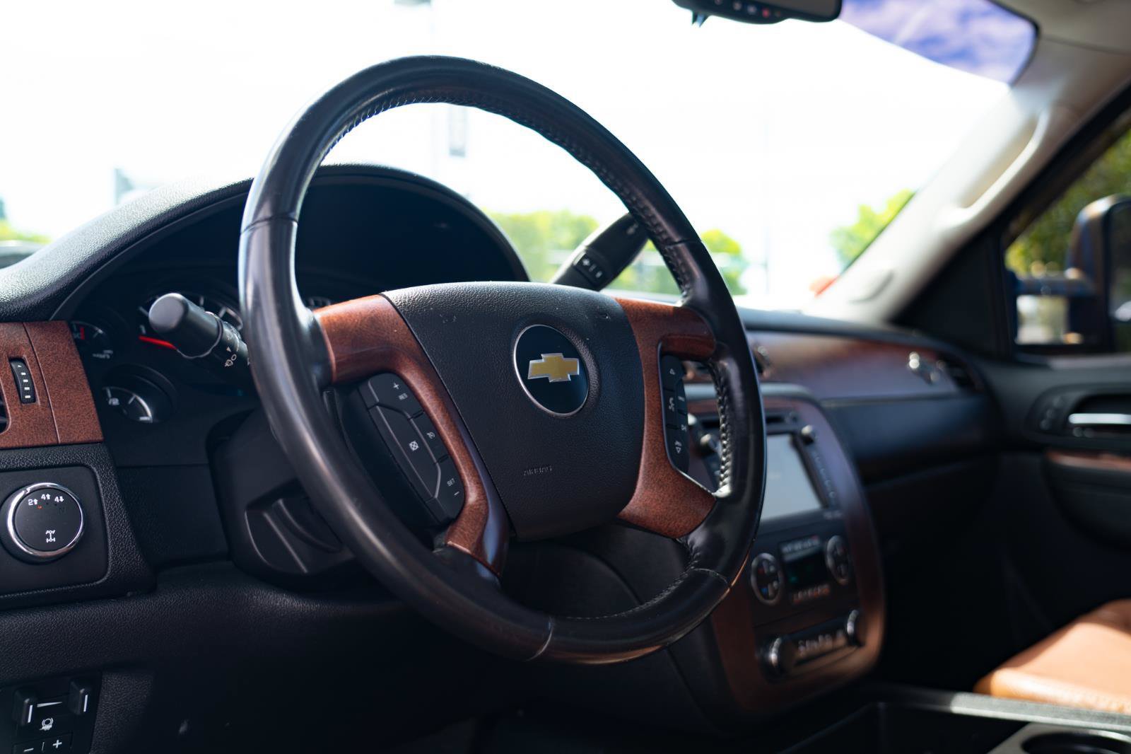 Used 2013 Chevrolet Silverado 2500 LTZ AWD/4WD image 15