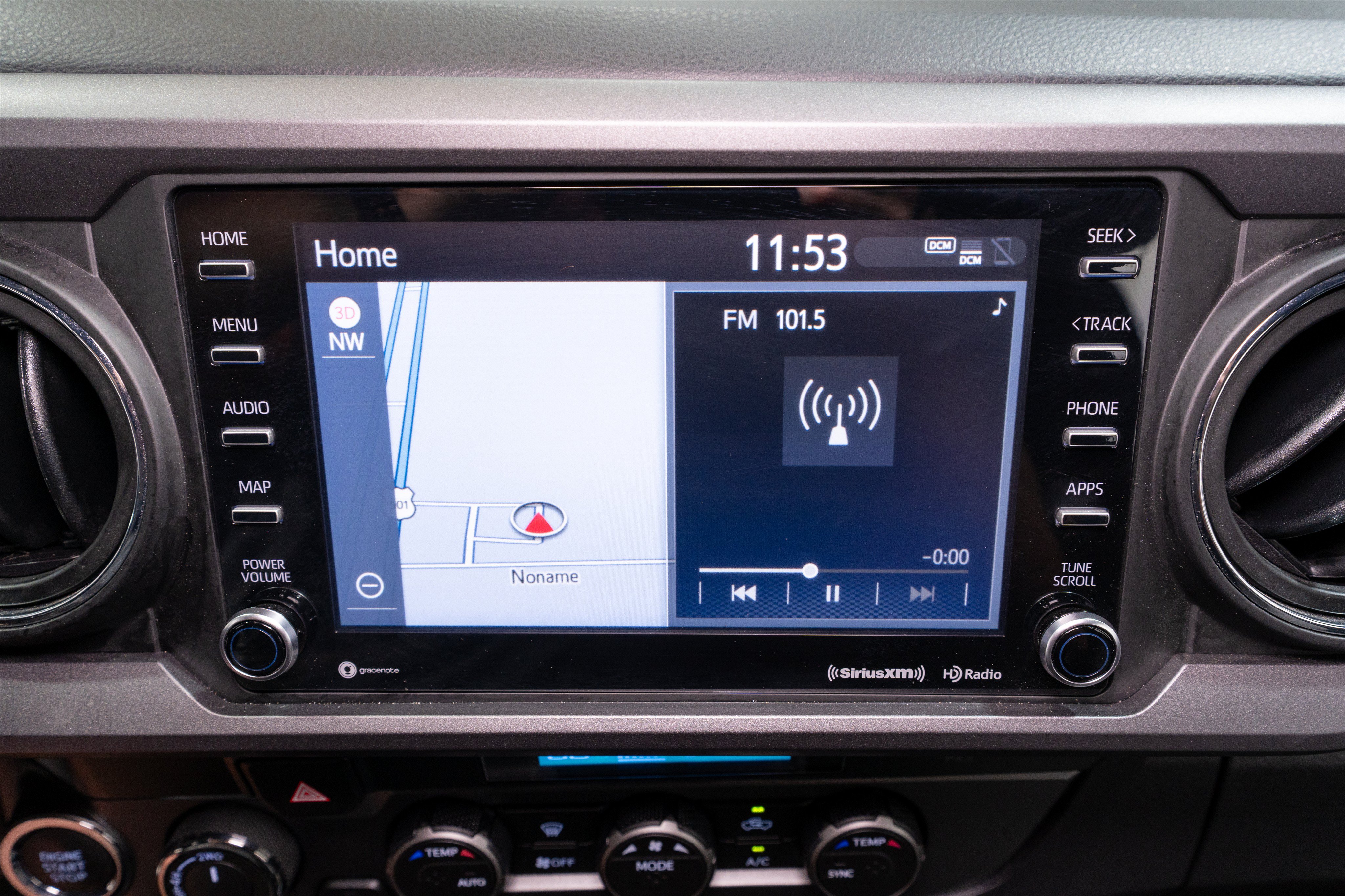 Used 2023 Toyota Tacoma TRD Sport AWD/4WD image 18