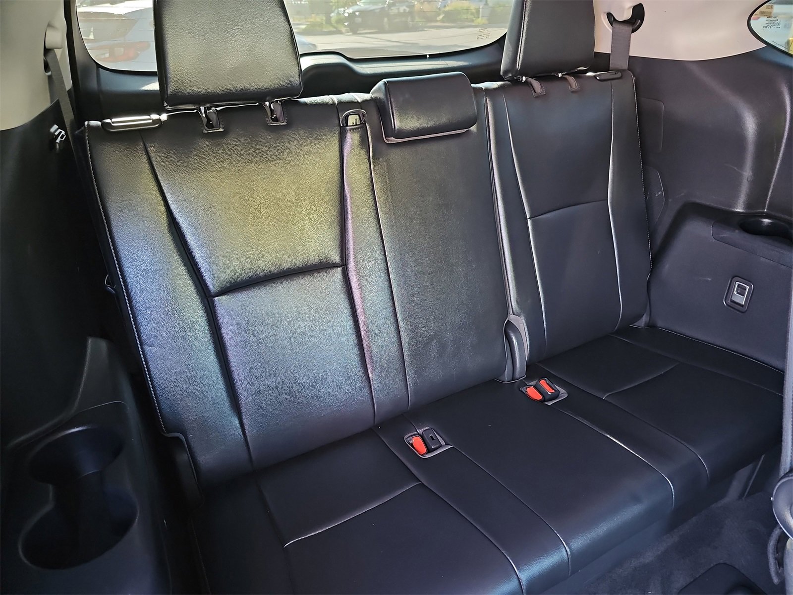 Used 2022 Toyota Highlander Limited image 12