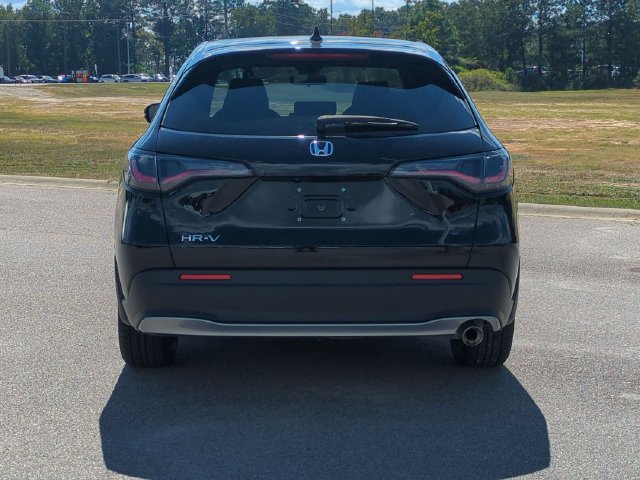 Used 2025 Honda HR-V Sport image 4