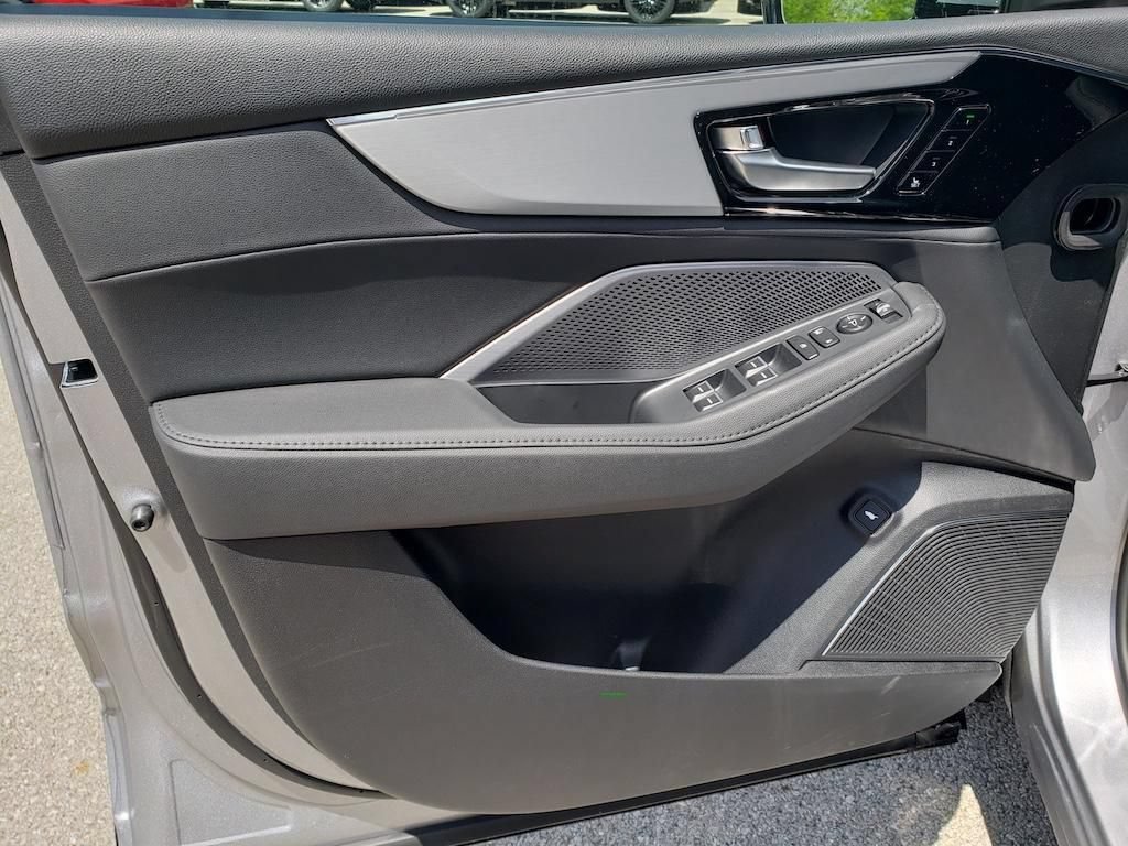 New 2026 Acura MDX SH-AWD image 10