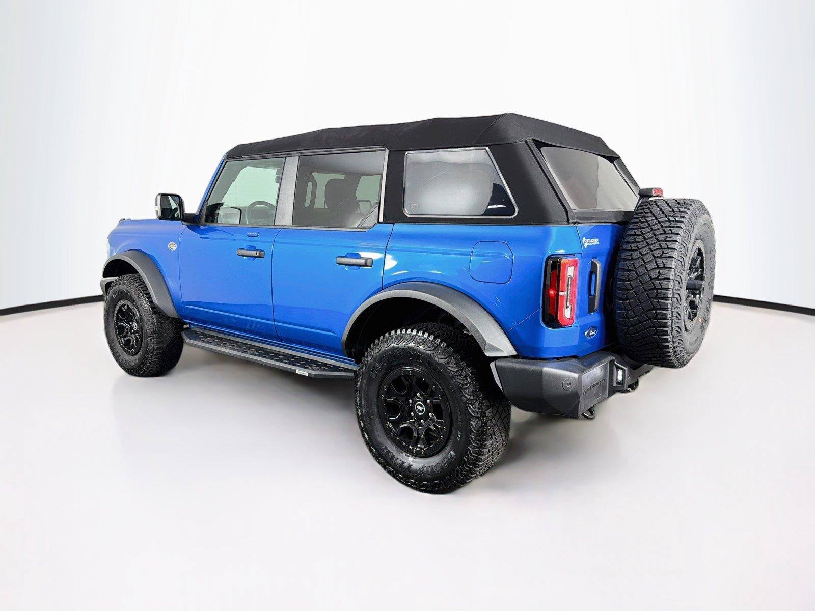 Used 2023 Ford Bronco Wildtrak AWD/4WD image 9