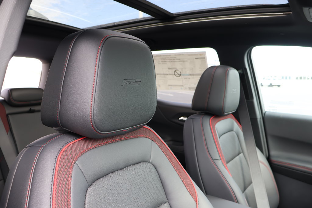 New 2027 Chevrolet Equinox RS AWD/4WD image 43