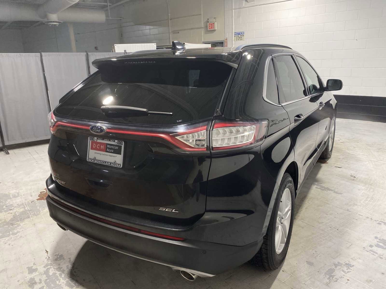 Used 2015 Ford Edge SEL image 26