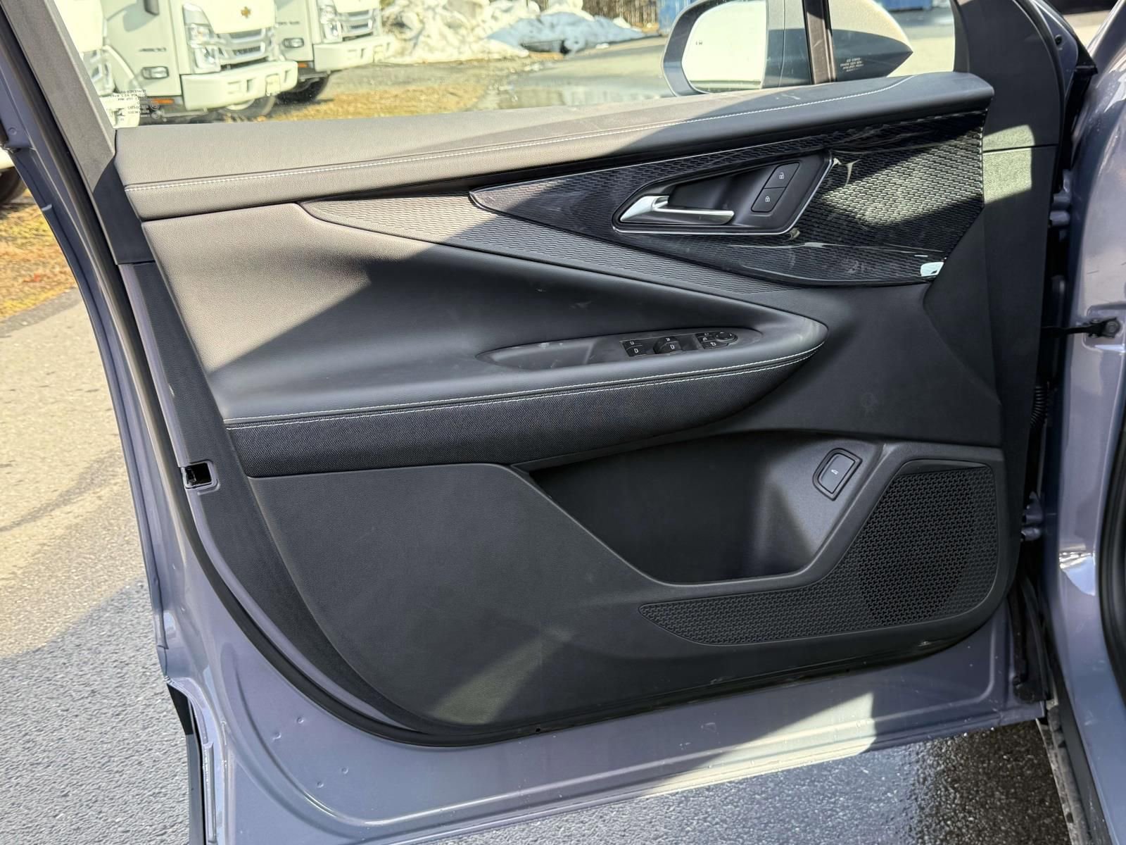 New 2026 Chevrolet Blazer EV LT image 17