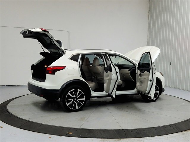 Used 2018 Nissan Rogue Sport SL image 15