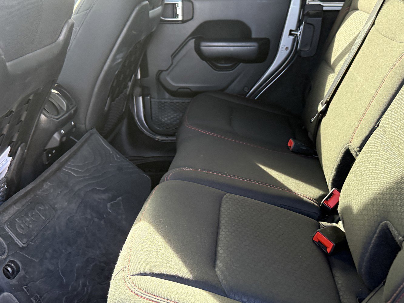 Used 2019 Jeep Wrangler Unlimited Rubicon image 23