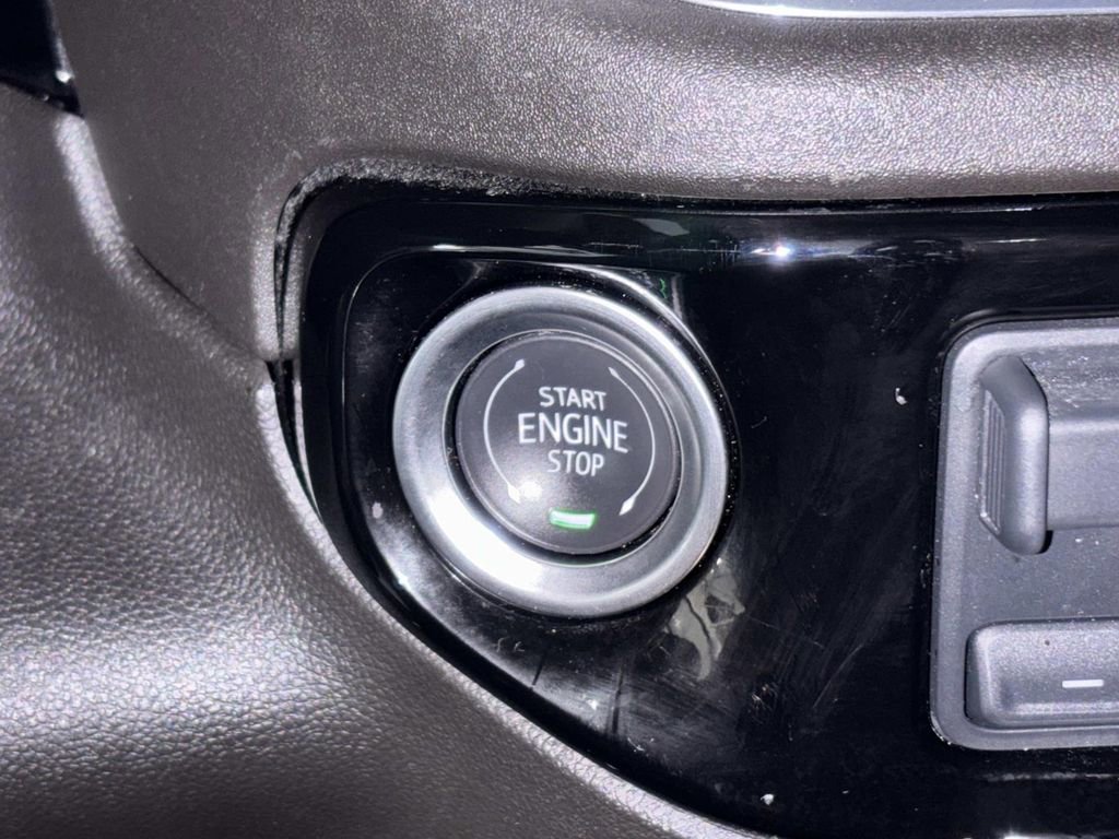 Used 2024 Chevrolet Silverado 1500 RST w/ All Star Edition Plus image 17