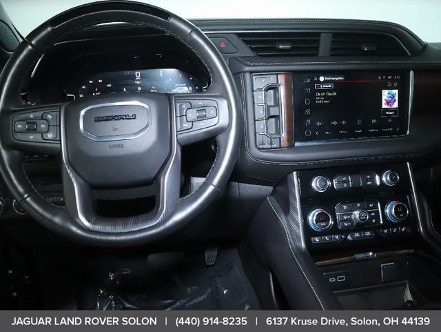 Used 2023 GMC Yukon XL Denali Ultimate AWD/4WD image 15