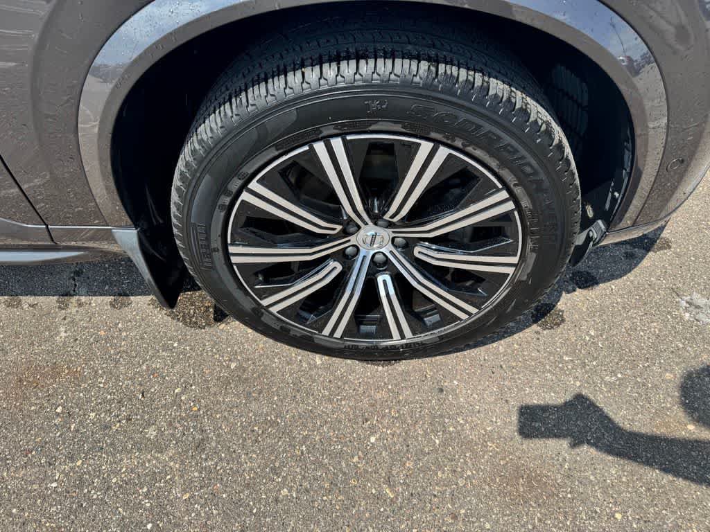 Used 2024 Volvo XC90 B6 Plus w/ Protection Package Premier AWD/4WD image 10