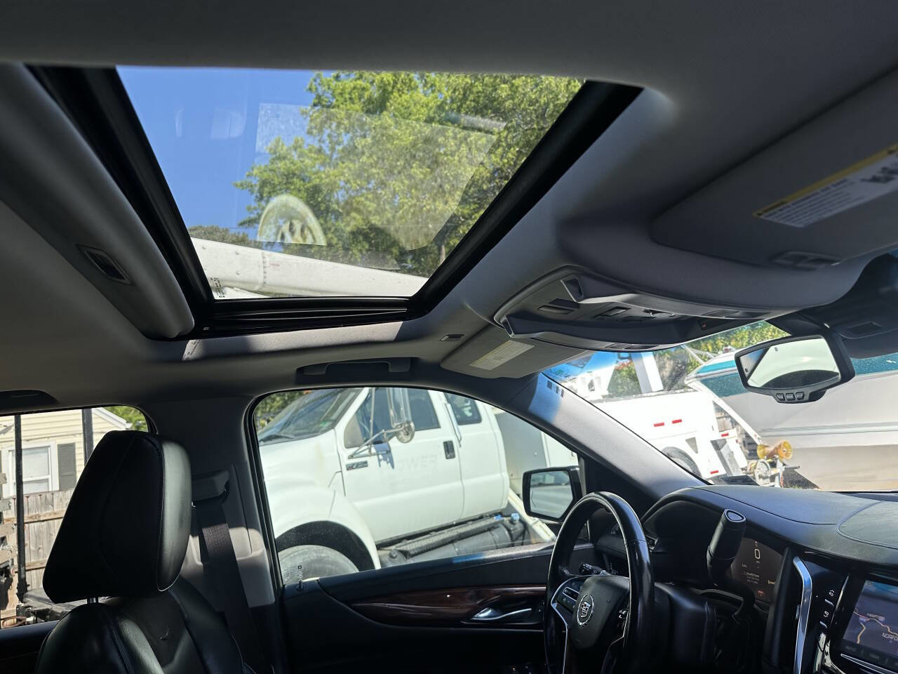 Used 2015 Cadillac Escalade ESV Luxury AWD/4WD image 20