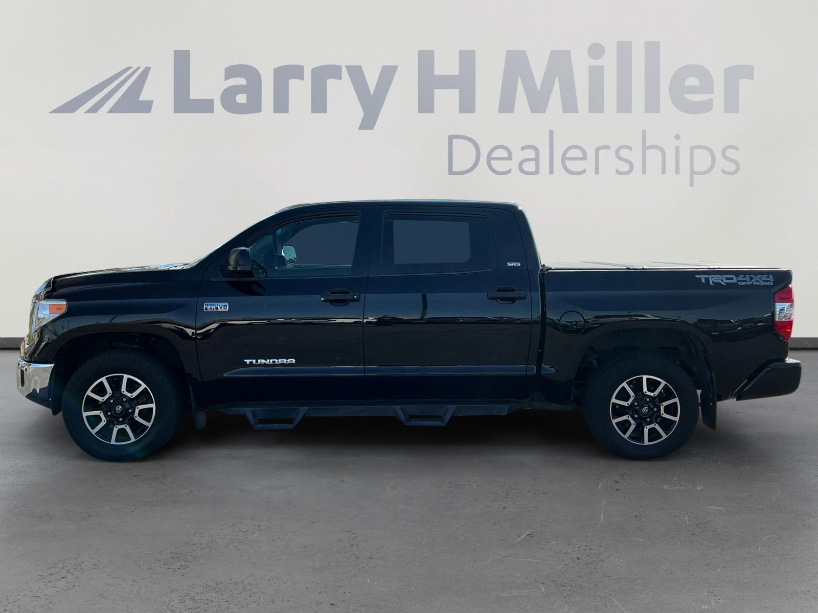 Used 2017 Toyota Tundra SR5 w/ TRD Off Road Package image 2