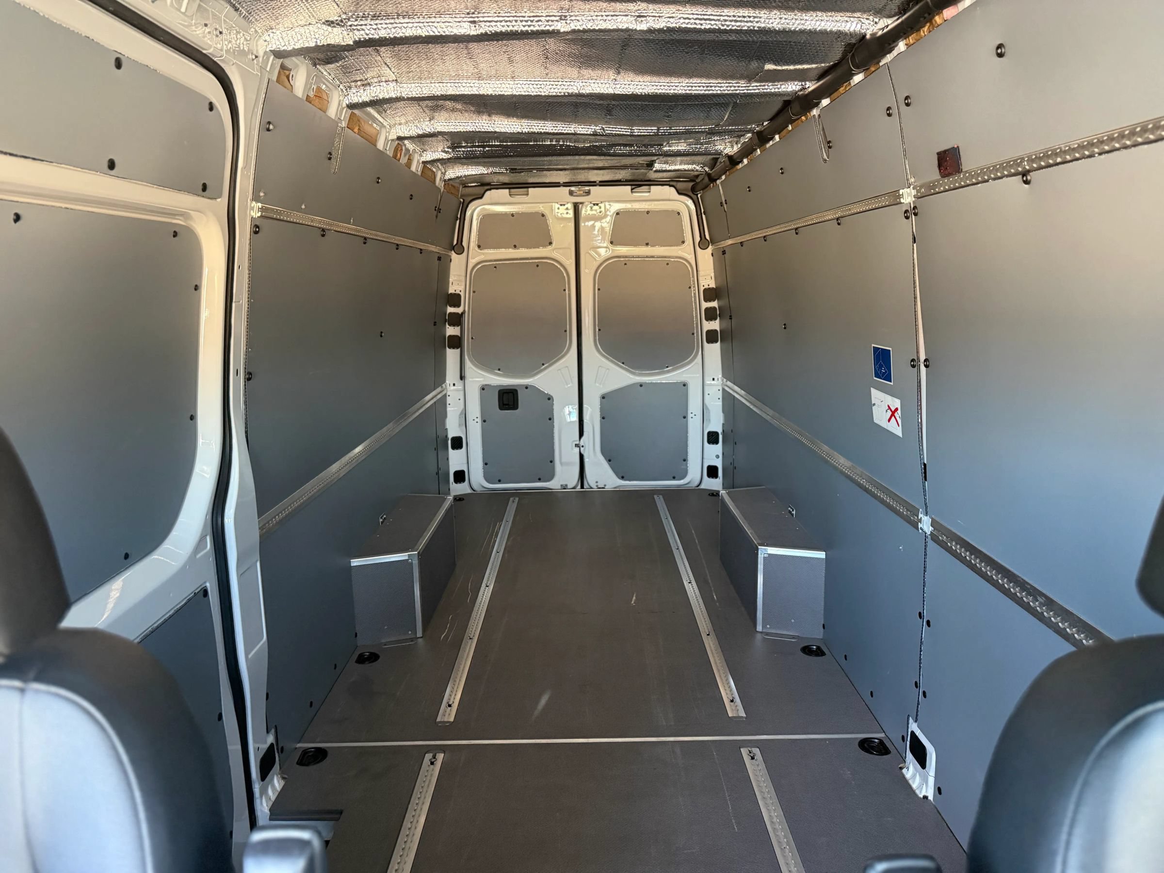 Used 2025 Mercedes-Benz Sprinter 2500 image 19