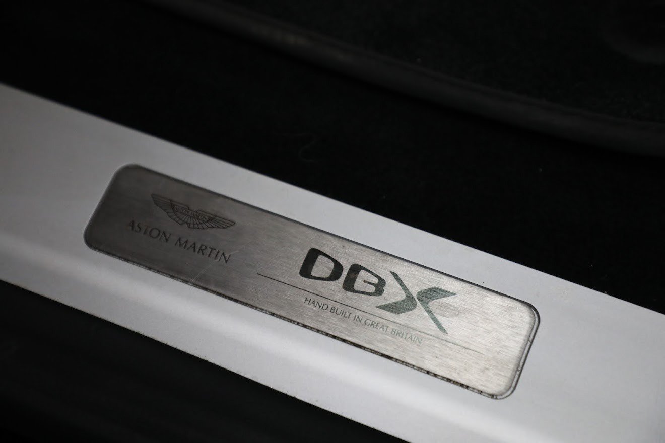 Used 2021 Aston Martin DBX AWD/4WD image 22