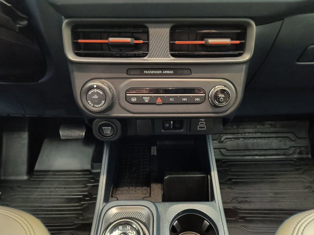 Used 2025 Ford Maverick Lariat w/ 4K Tow Package image 26
