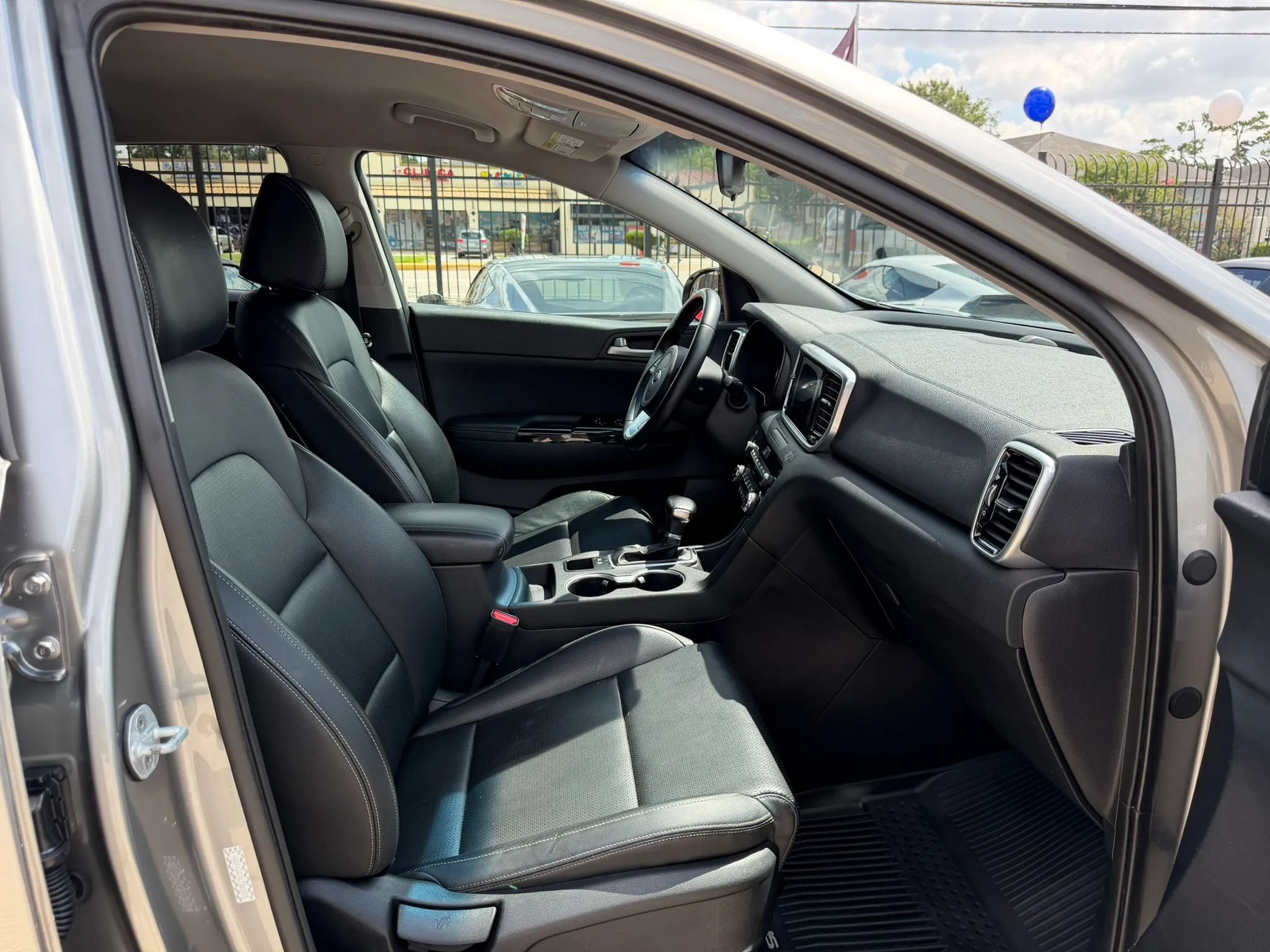 Used 2020 Kia Sportage EX FWD image 20