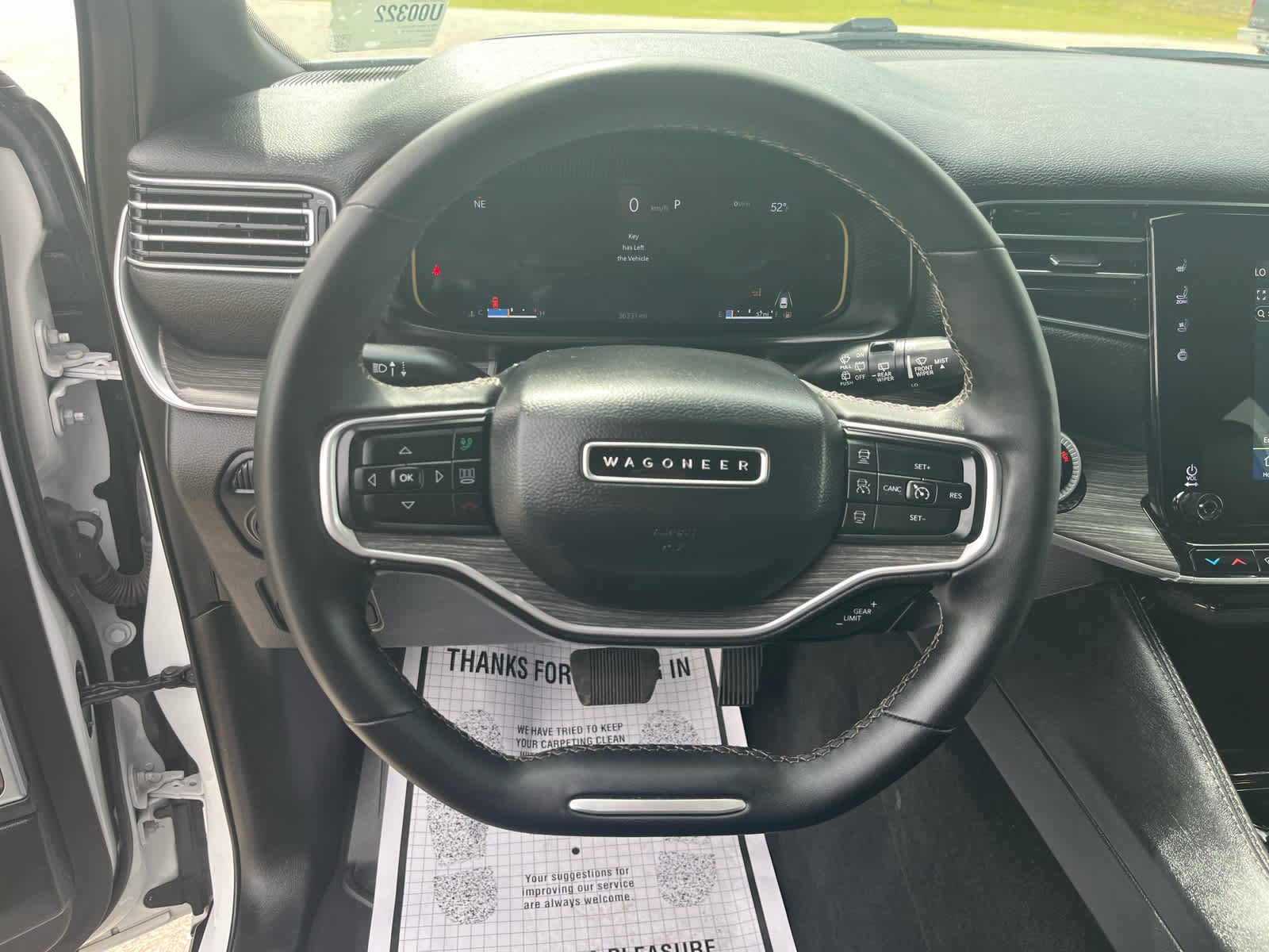 Used 2024 Jeep Wagoneer Series III AWD/4WD image 12