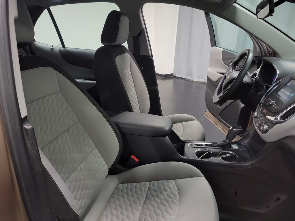 Used 2018 Chevrolet Equinox LS FWD image 32