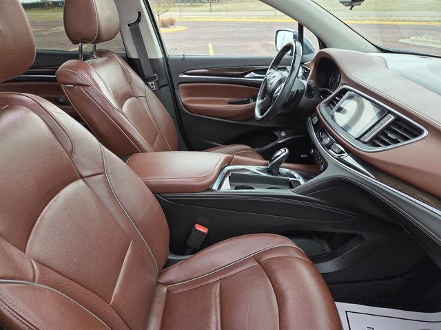 Used 2021 Buick Enclave Avenir w/ Avenir Technology Package AWD/4WD image 46