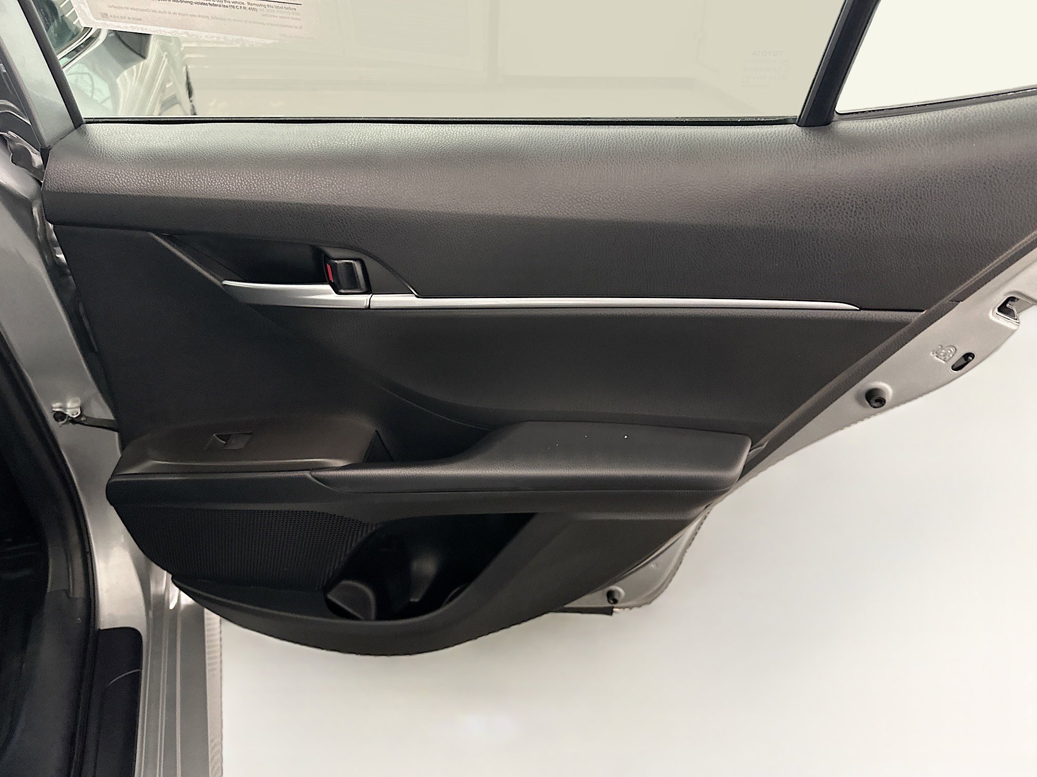 Used 2023 Toyota Camry LE FWD image 31