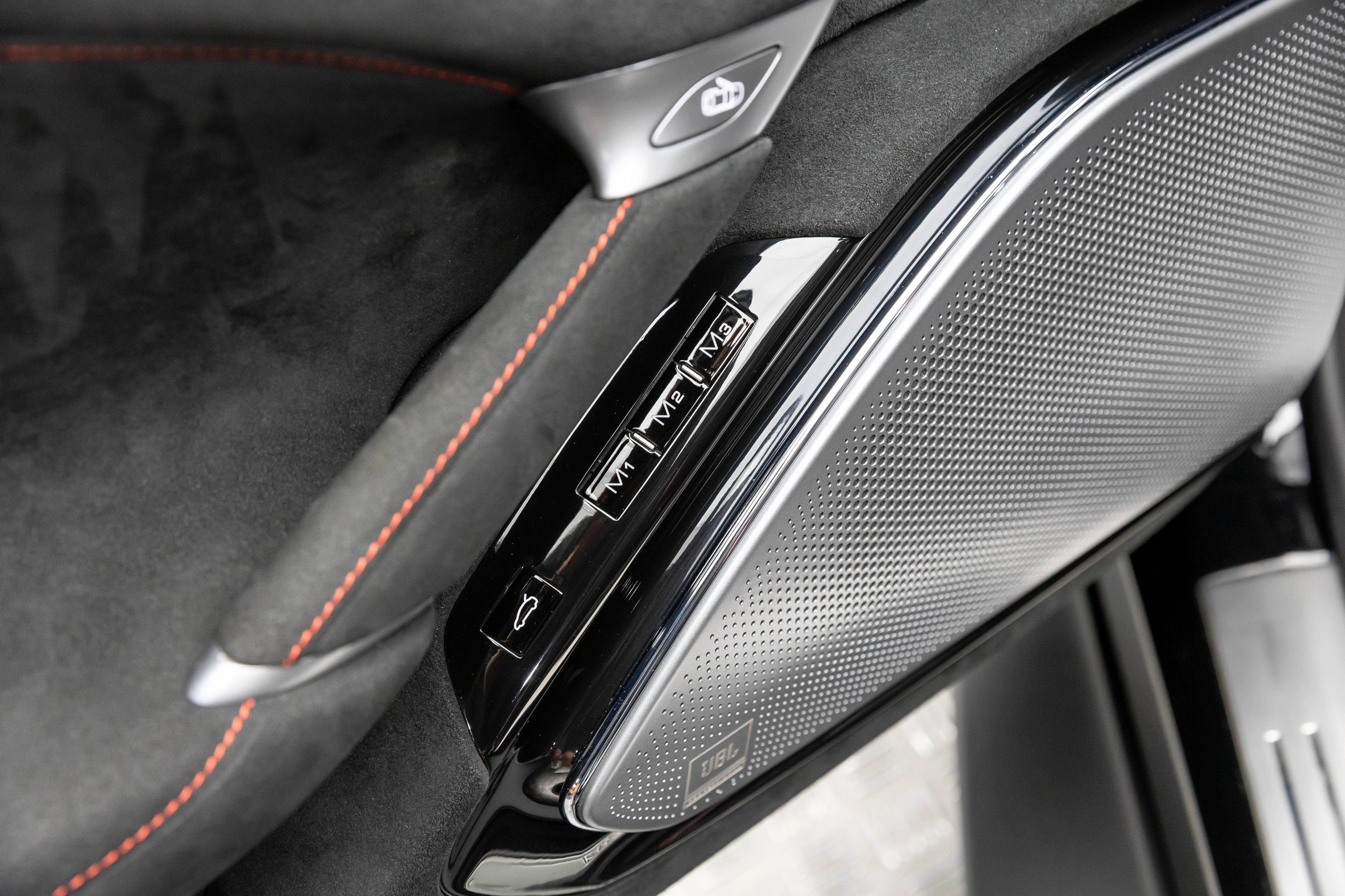 Used 2025 Ferrari Roma Spider RWD image 43