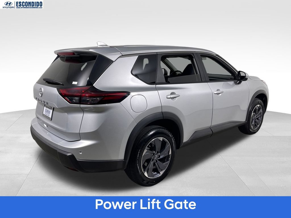 Used 2025 Nissan Rogue SV FWD image 5