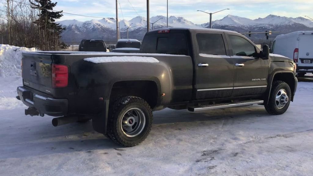 Used 2015 GMC Sierra 3500 Denali image 8