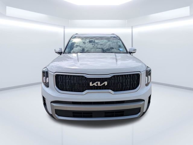 Used 2023 Kia Telluride EX w/ EX Captain's Chair Package FWD image 9