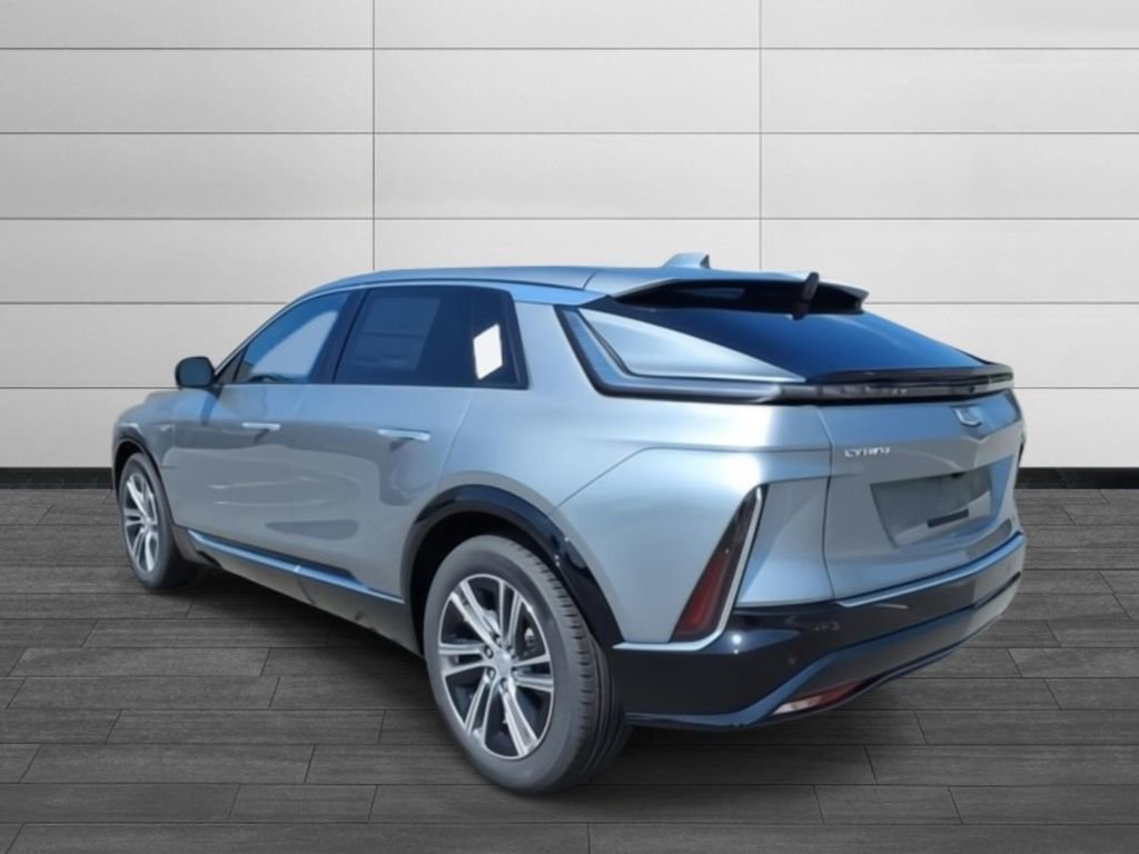 New 2025 Cadillac Lyriq Luxury image 3