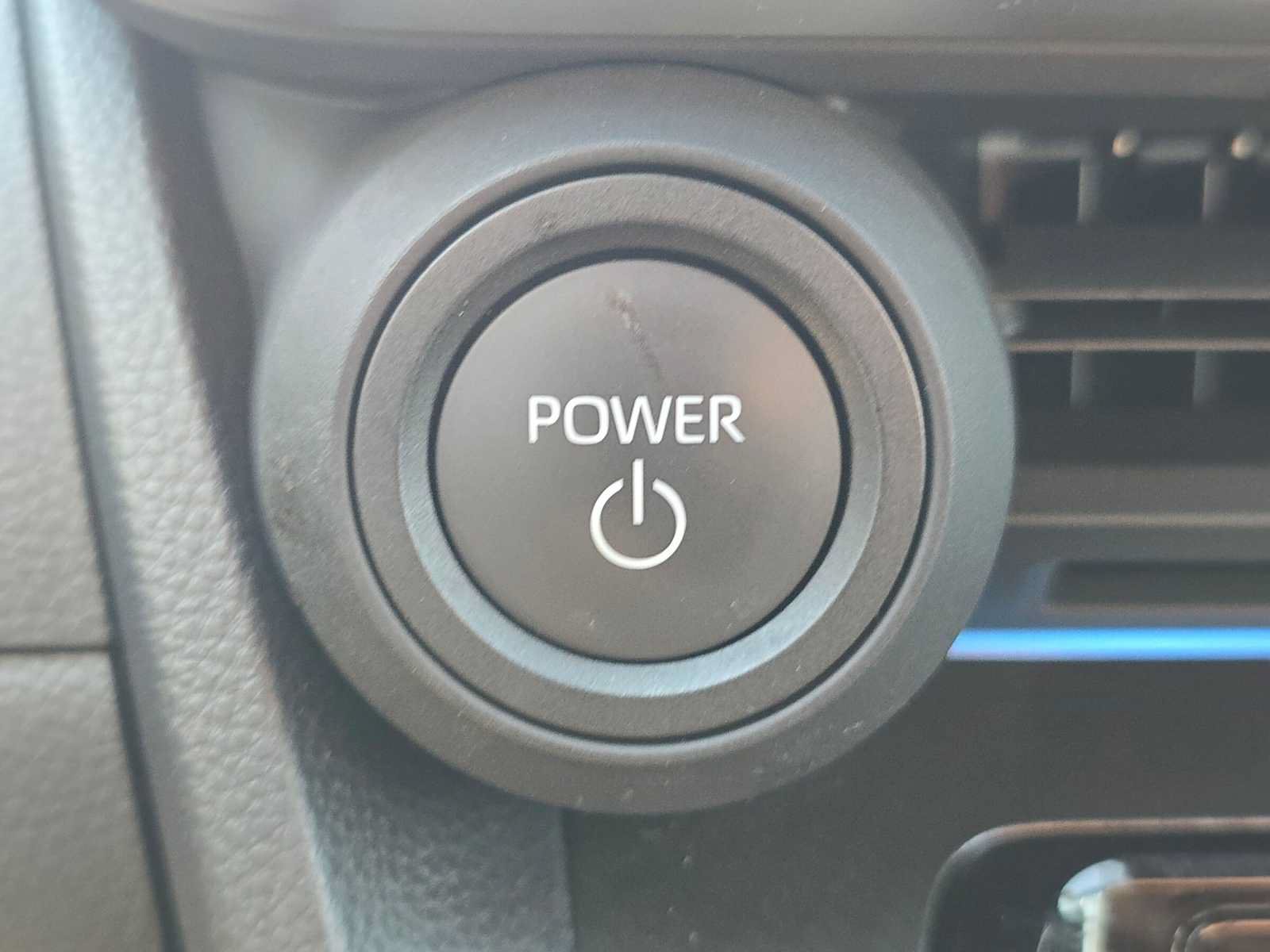 Used 2026 Toyota Prius FWD image 30