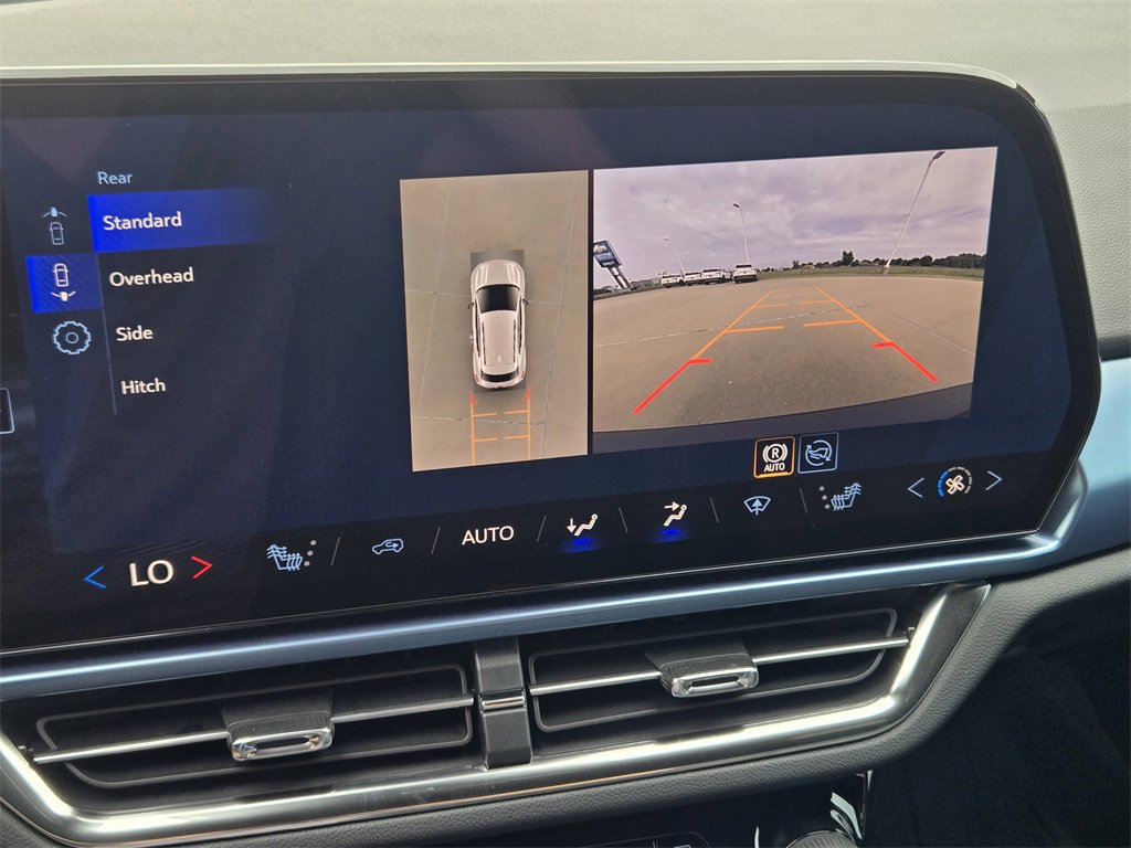 New 2026 Chevrolet Equinox EV LT image 9