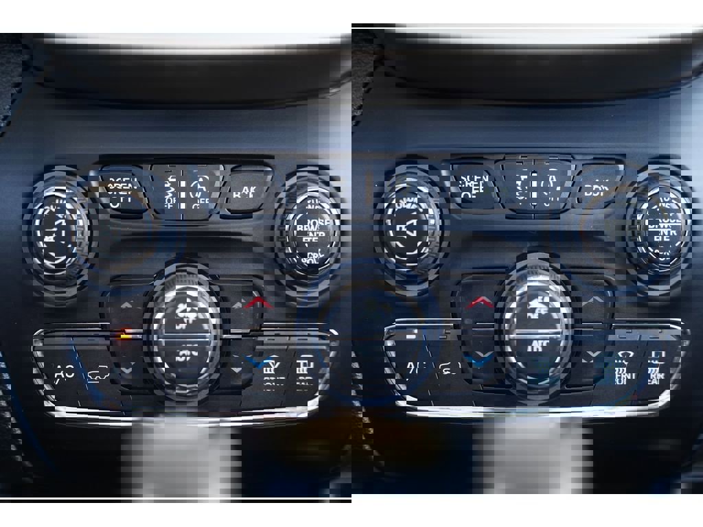 Used 2016 Jeep Cherokee Limited w/ Luxury Group image 20