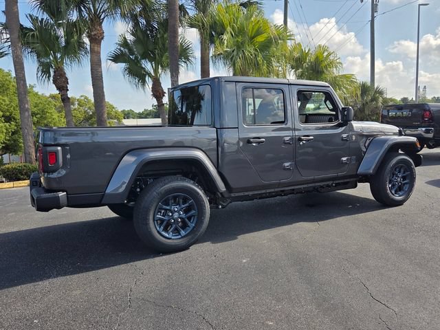 Used 2026 Jeep Gladiator Sport AWD/4WD image 8