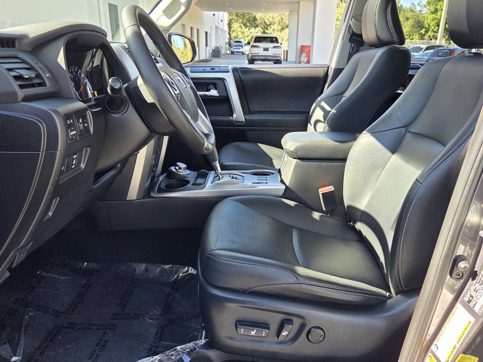 Used 2018 Toyota 4Runner Limited image 10