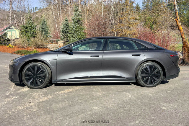 Used 2025 Lucid Air Grand Touring image 3