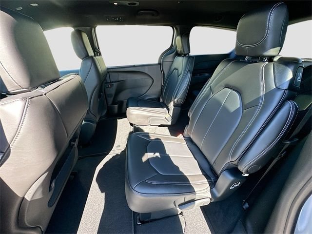 New 2026 Chrysler Voyager LX FWD image 16