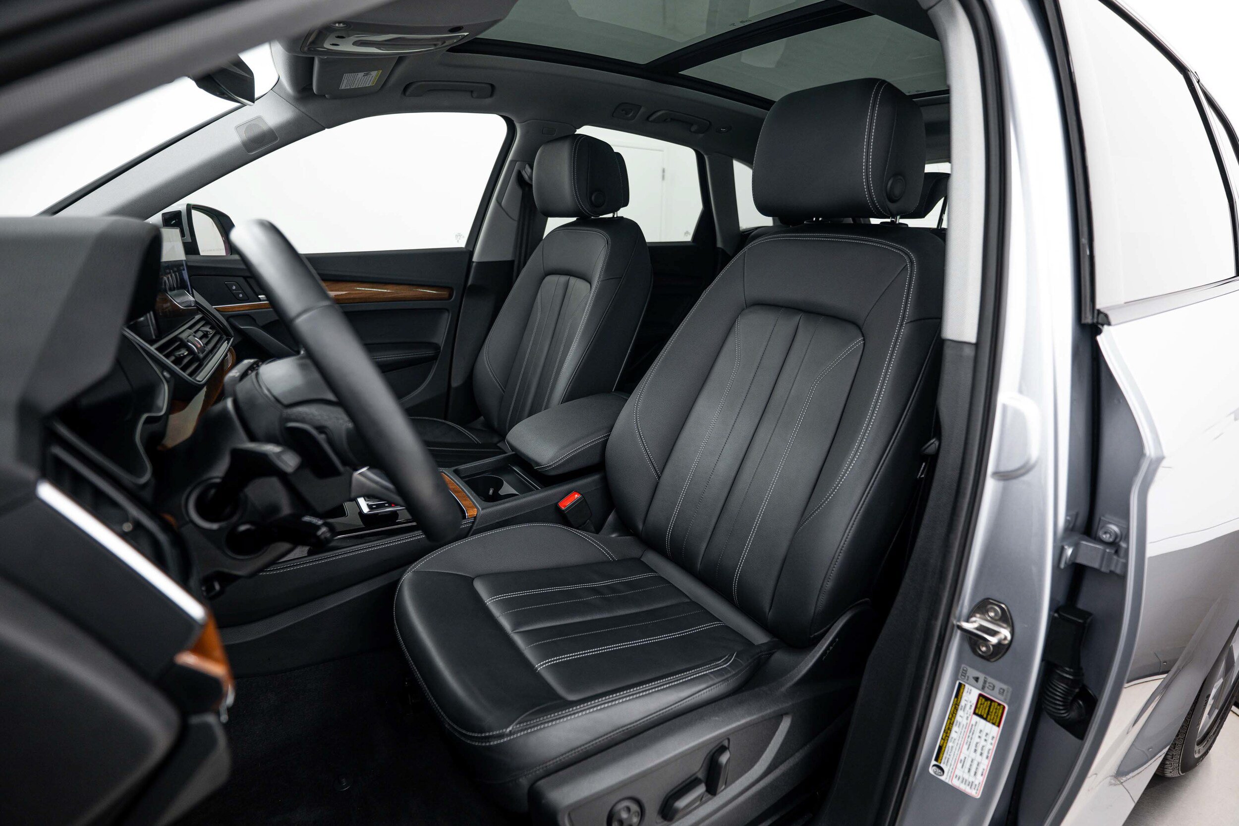 Certified 2024 Audi Q5 Premium w/ Premium Plus Package AWD/4WD image 16