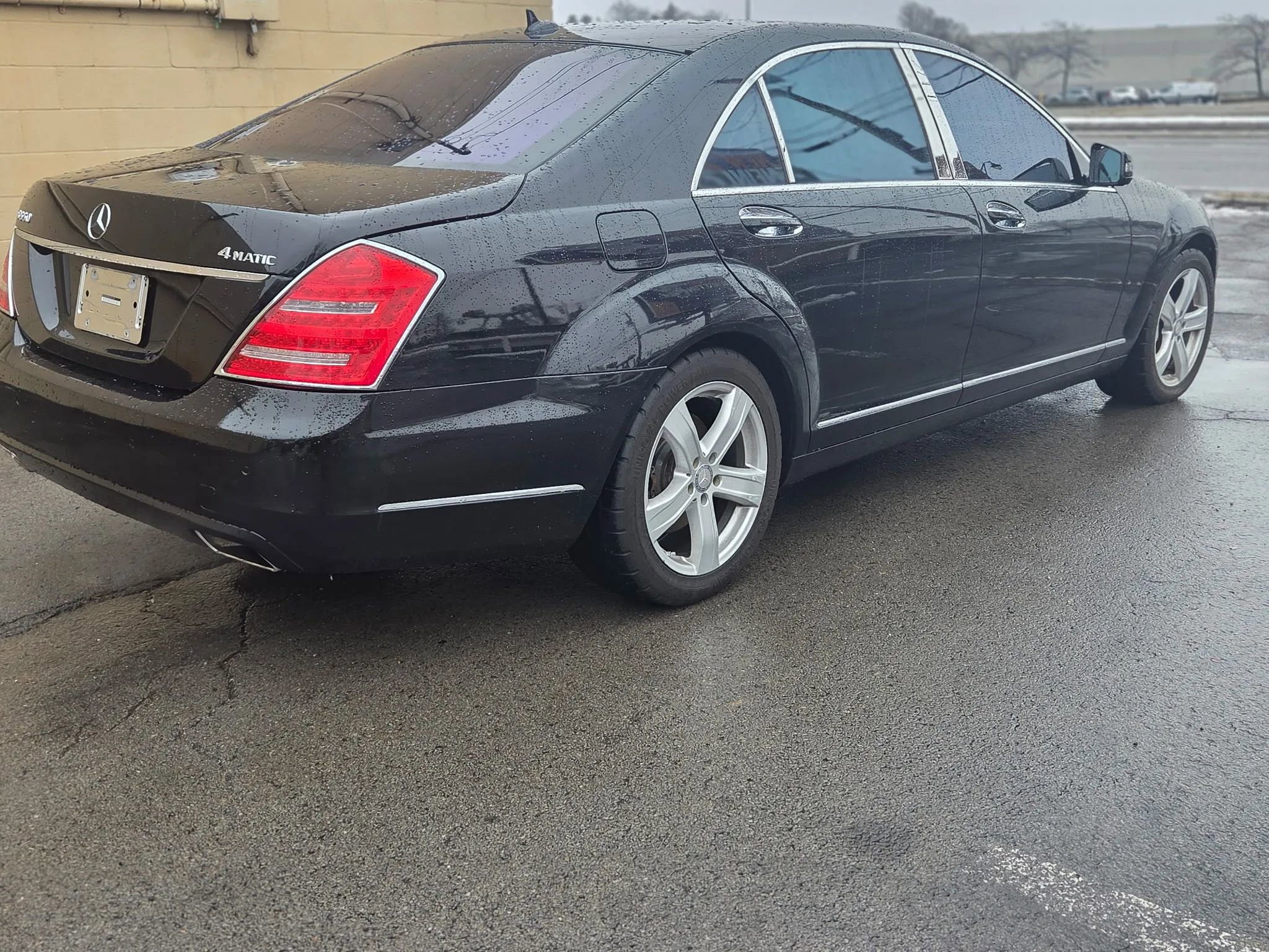 Used 2013 Mercedes-Benz S 550 4MATIC image 9