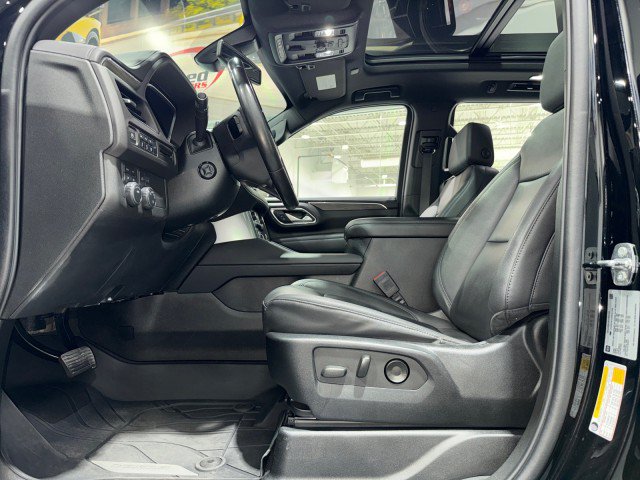 Used 2022 Chevrolet Tahoe Z71 w/ Luxury Package AWD/4WD image 47