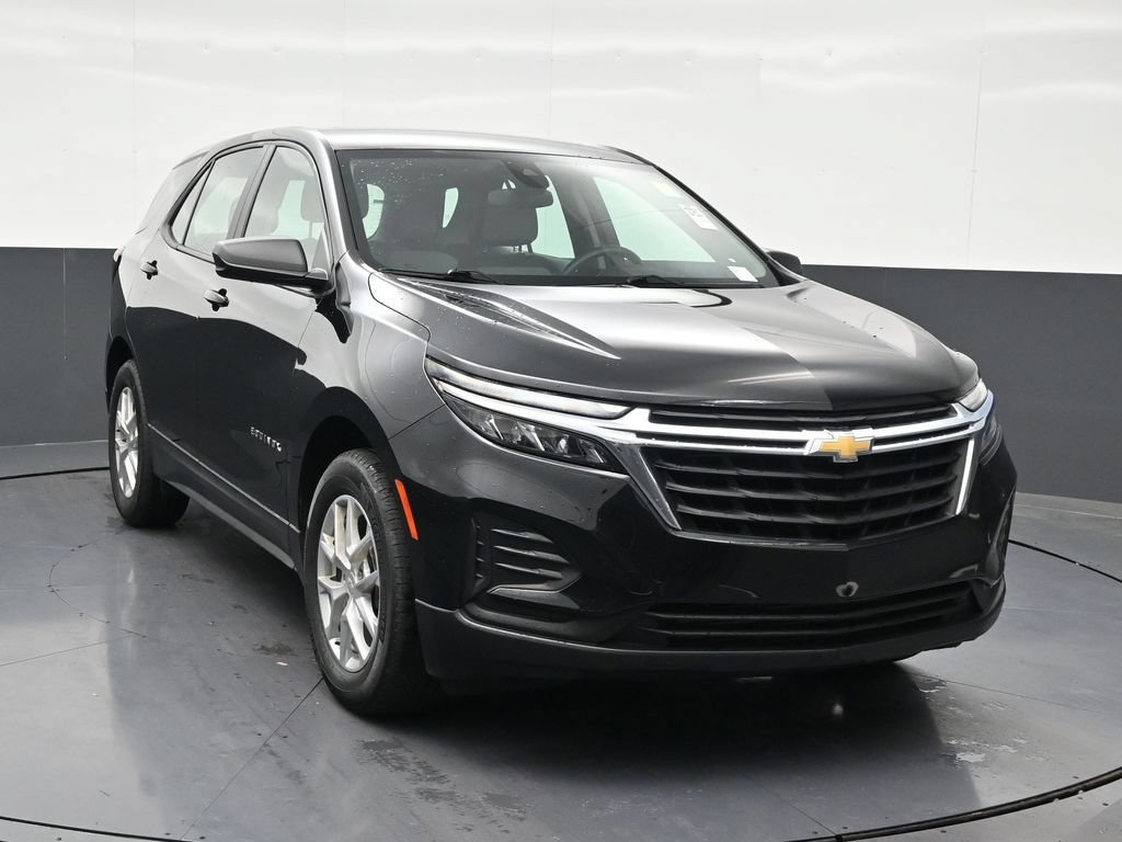 Used 2024 Chevrolet Equinox LS w/ Driver Confidence II Package FWD image 8